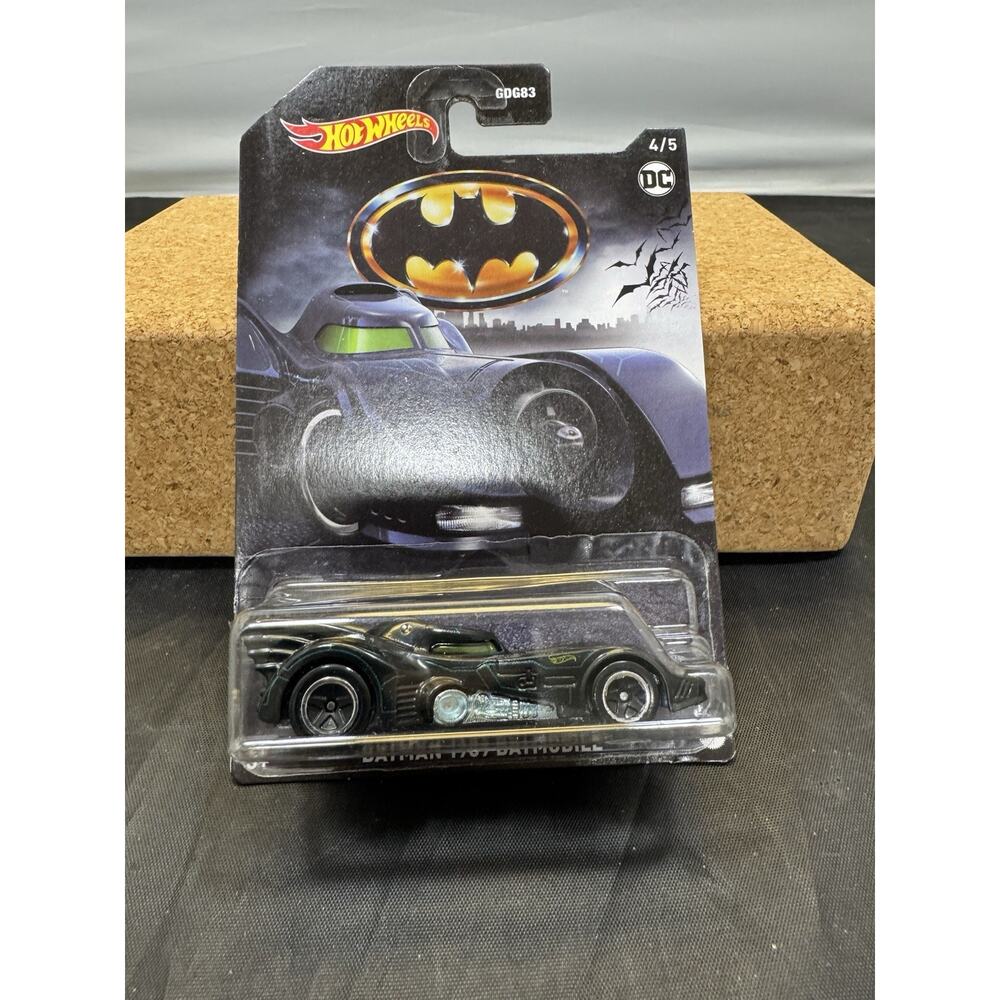 Hot Wheels 1989 Batmobile 1:64 DC Series 4/5 GDG83 Diecast Mattel 2021 Black New